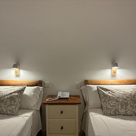 Hostal Barrera Madrid Eksteriør bilde