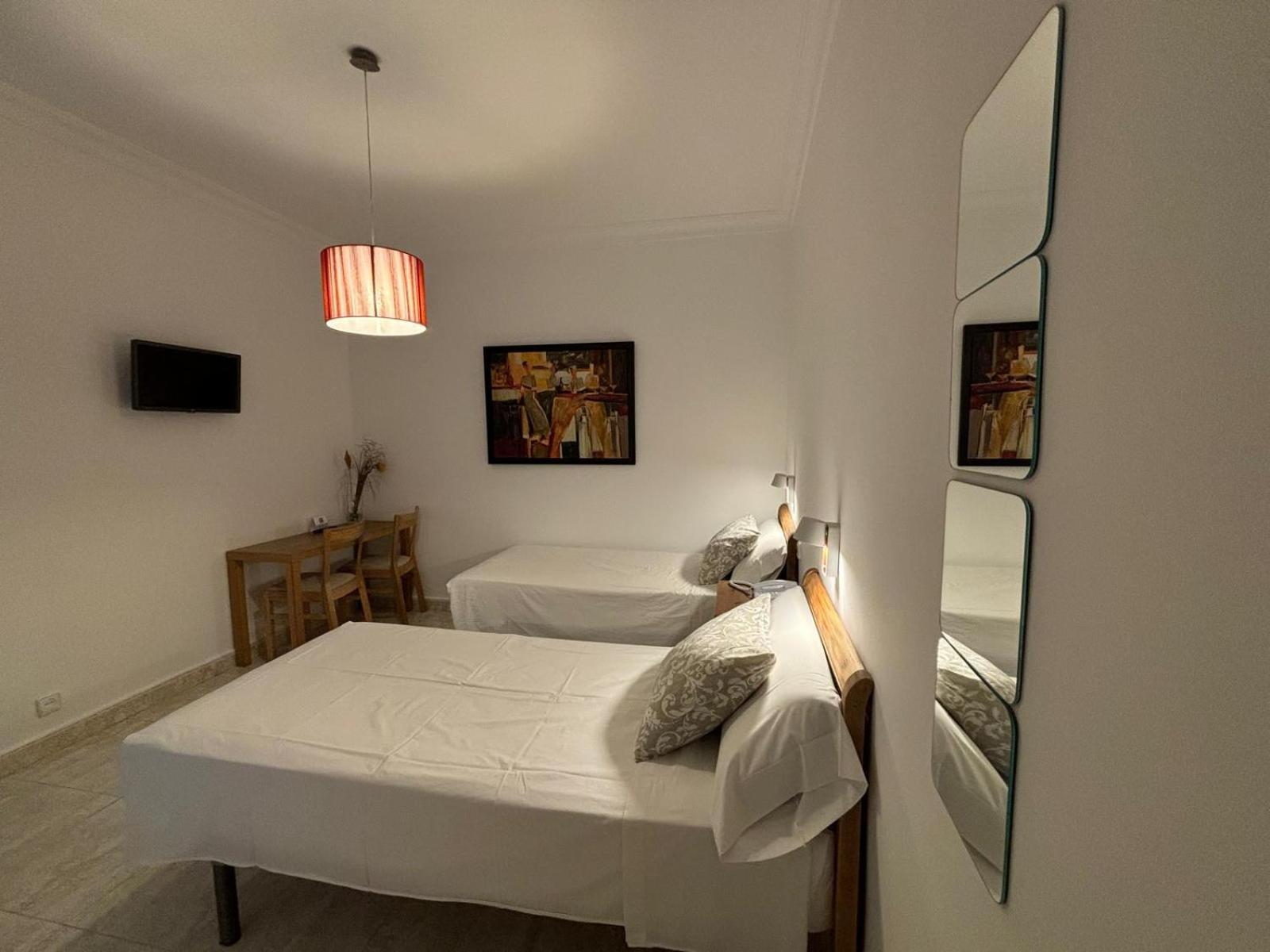 Hostal Barrera Madrid Eksteriør bilde