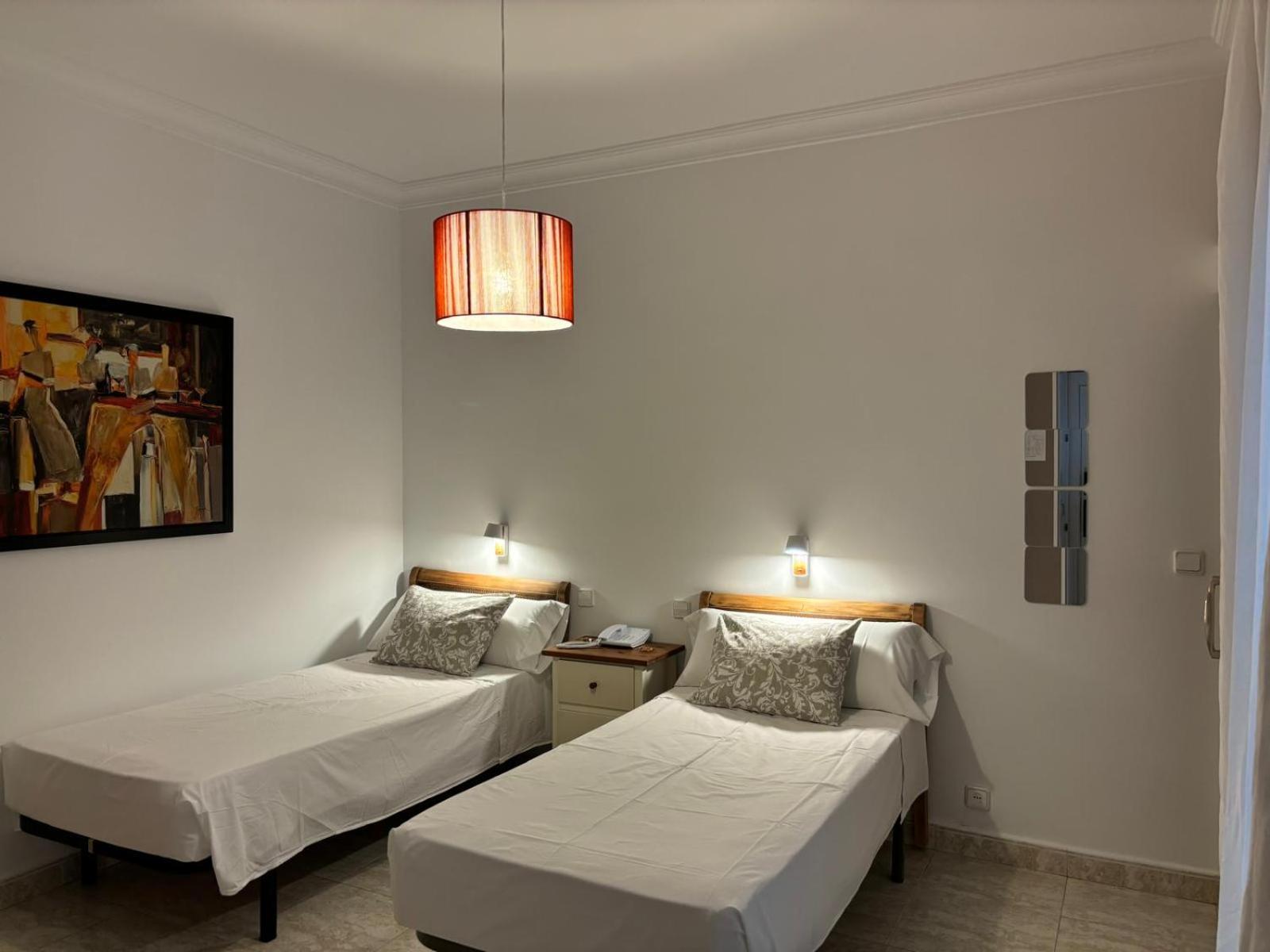 Hostal Barrera Madrid Eksteriør bilde